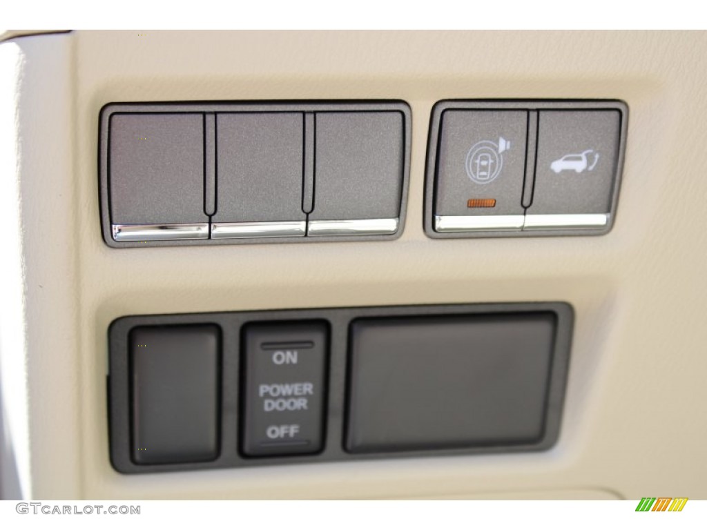 2013 Infiniti QX 56 Controls Photo #78762014