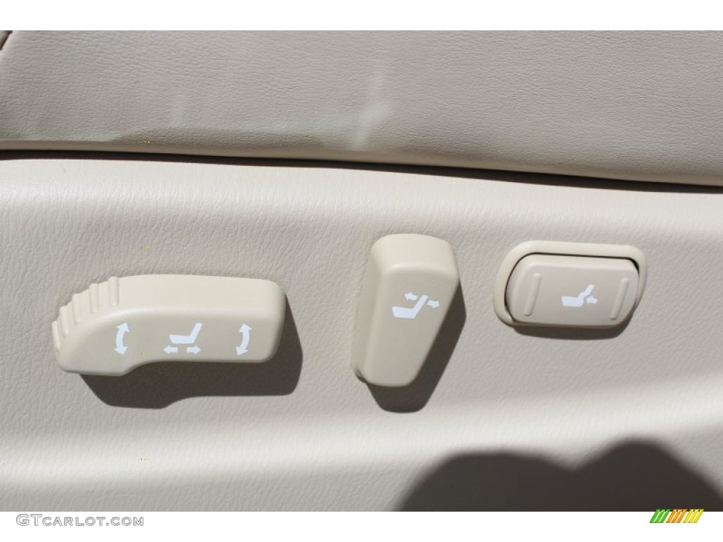 2013 Infiniti QX 56 Controls Photo #78762038