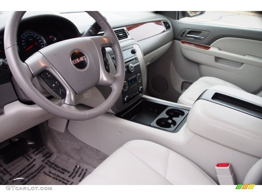 Light Titanium Interior 2013 GMC Yukon XL SLT Photo #78762581