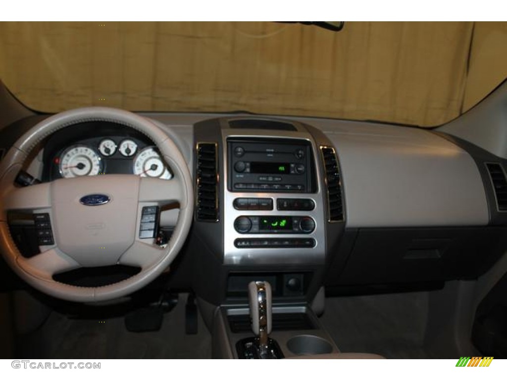 2007 Edge SEL Plus AWD - Carbon Metallic / Medium Light Stone photo #19