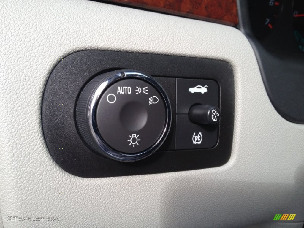 2006 Chevrolet Impala LS Controls Photo #78767990