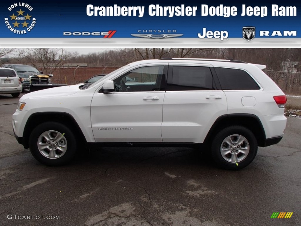 2014 Grand Cherokee Laredo 4x4 - Bright White / Morocco Black photo #1