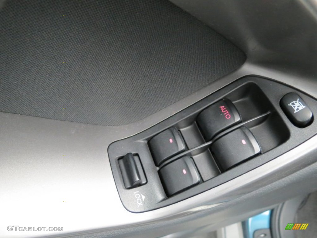 2005 Outback 2.5i Wagon - Atlantic Blue Pearl / Off Black photo #11