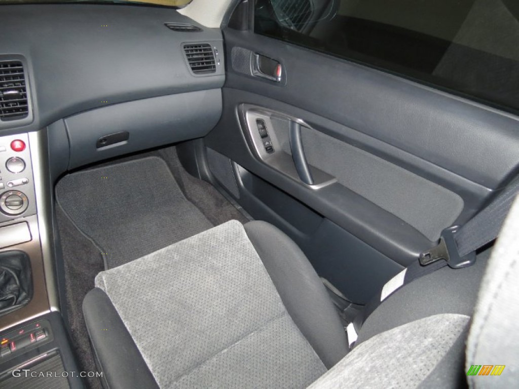 2005 Outback 2.5i Wagon - Atlantic Blue Pearl / Off Black photo #15