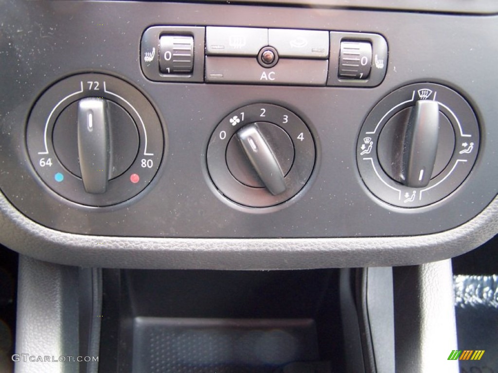 2009 Volkswagen Jetta SE Sedan Controls Photo #78771767