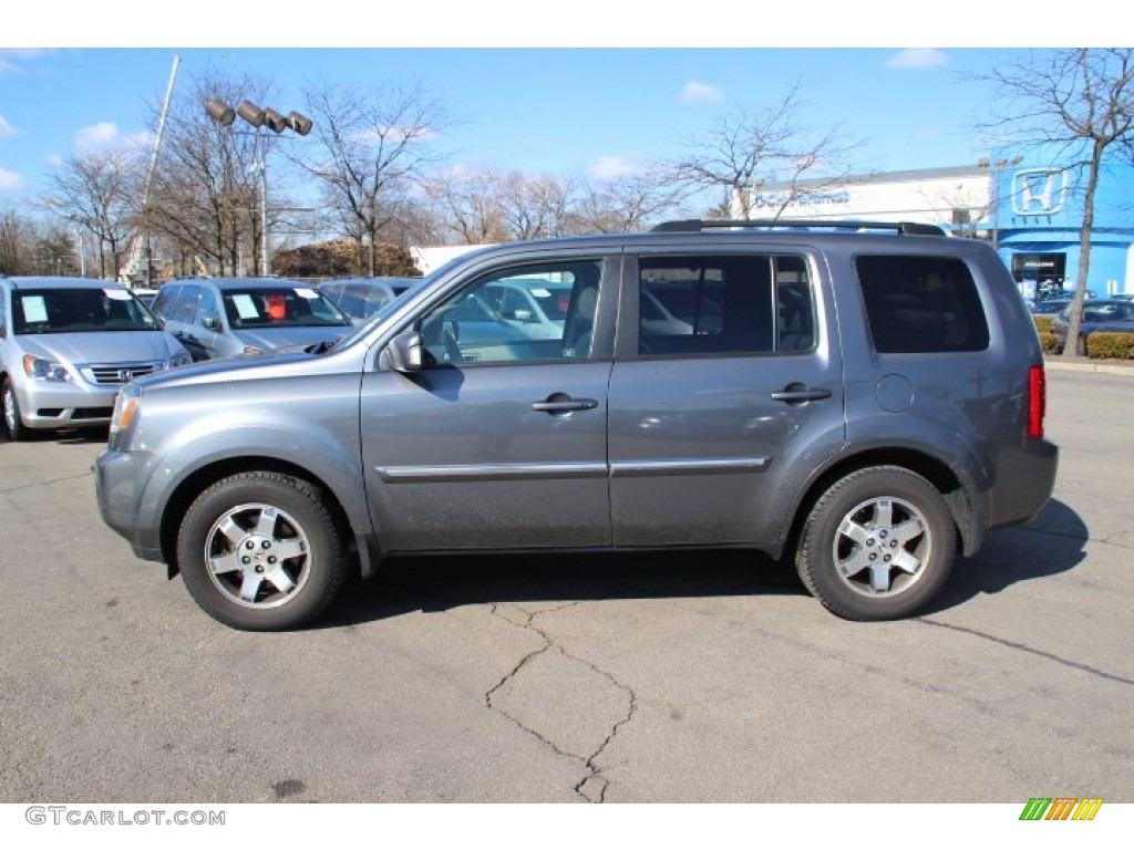 2010 Pilot Touring 4WD - Polished Metal Metallic / Gray photo #8