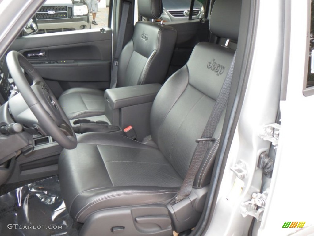 2012 Jeep Liberty Latitude Interior Color Photos