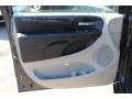 Dark Charcoal Pearl - Grand Caravan Express Photo No. 9