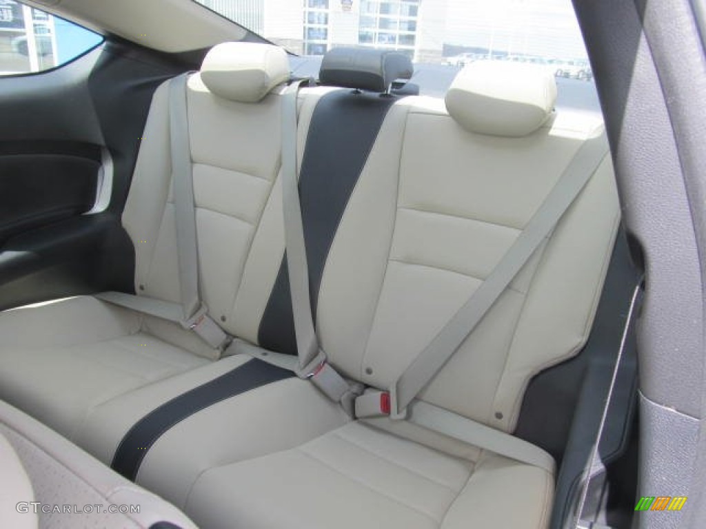 2013 Honda Accord EX-L Coupe Rear Seat Photos