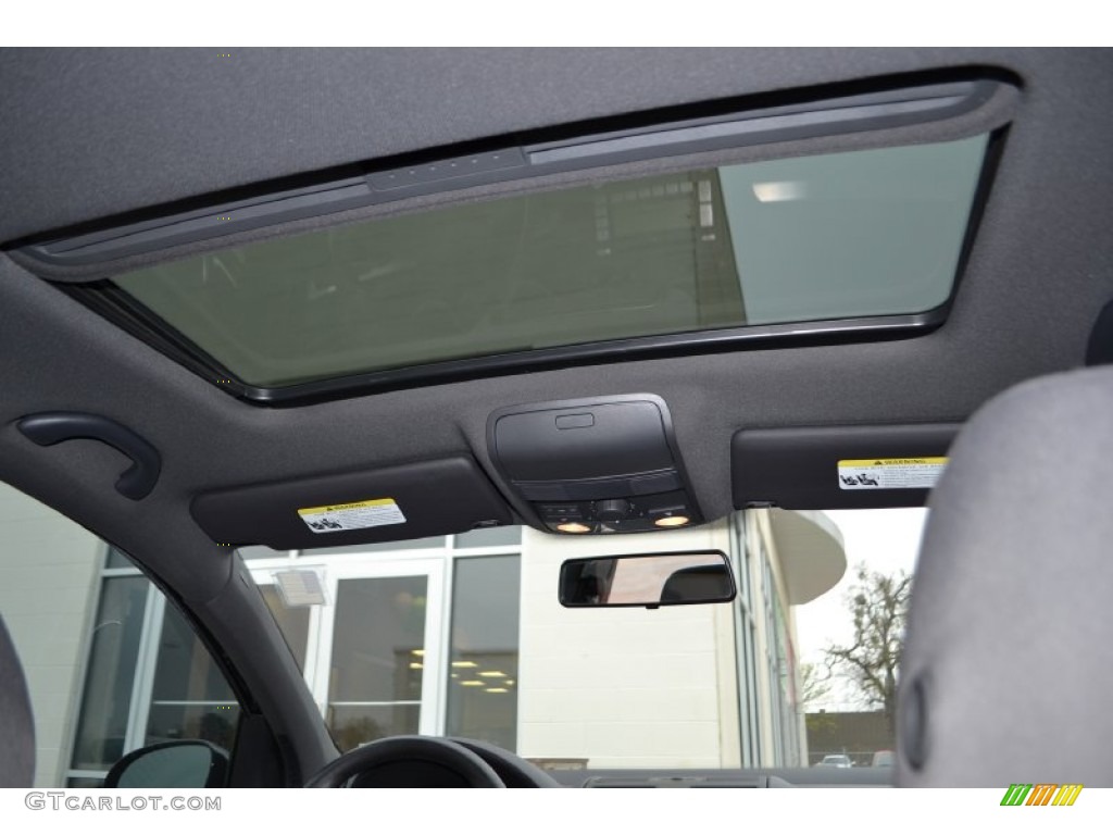 2009 Volkswagen GTI 4 Door Sunroof Photos