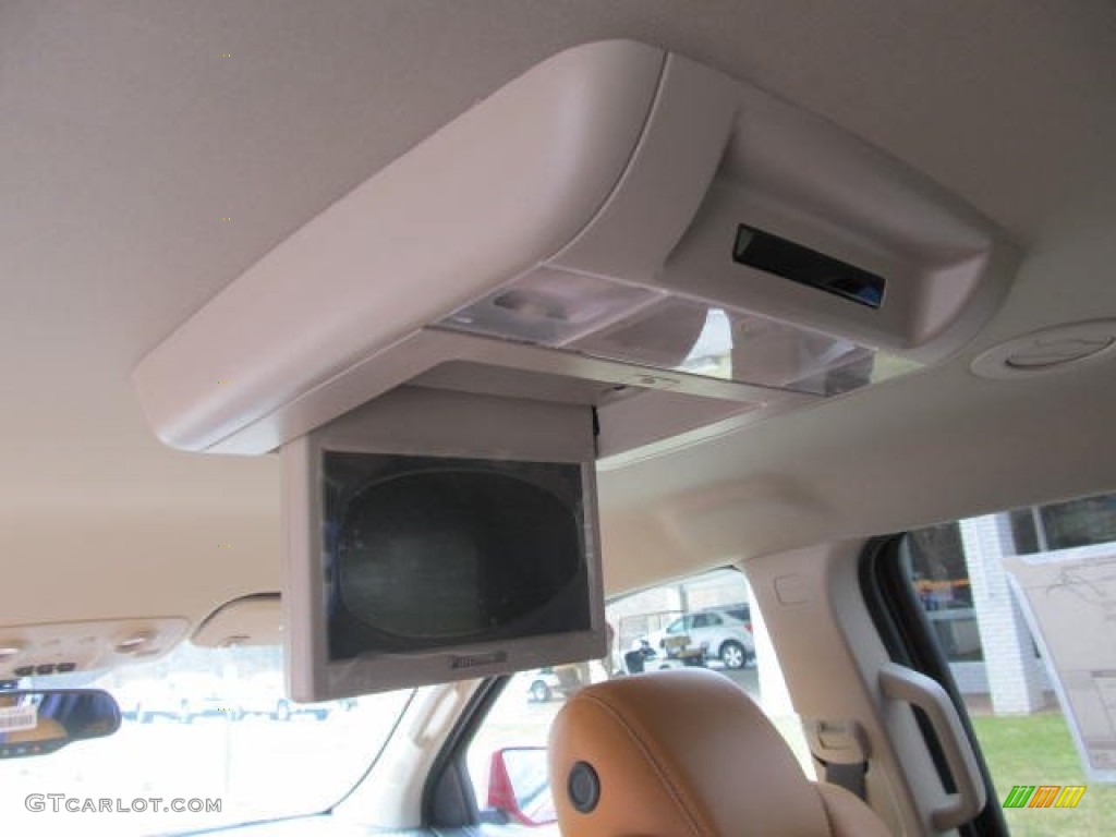 2013 Chevrolet Traverse LT AWD Entertainment System Photos
