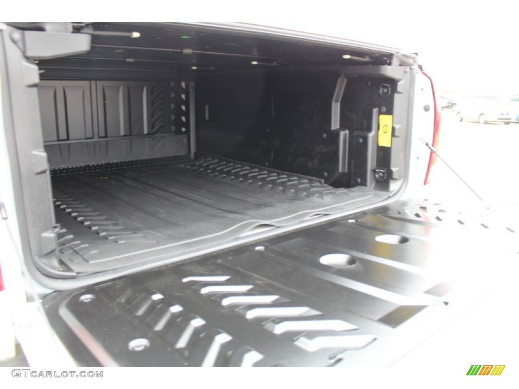 2013 Cadillac Escalade EXT Premium AWD Trunk Photos