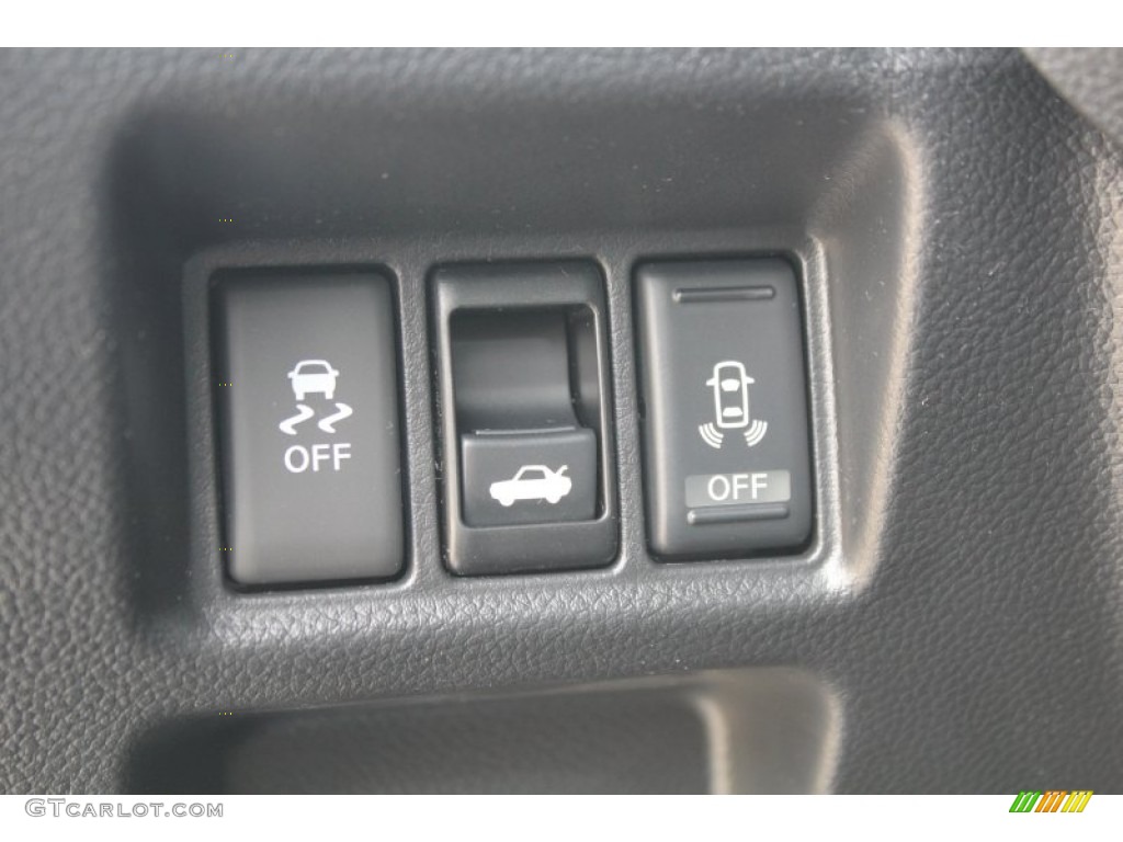 2013 Infiniti G 37 Convertible Controls Photo #78785215