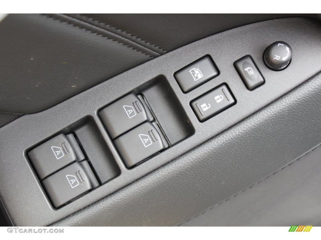 2013 Infiniti G 37 Convertible Controls Photo #78785255