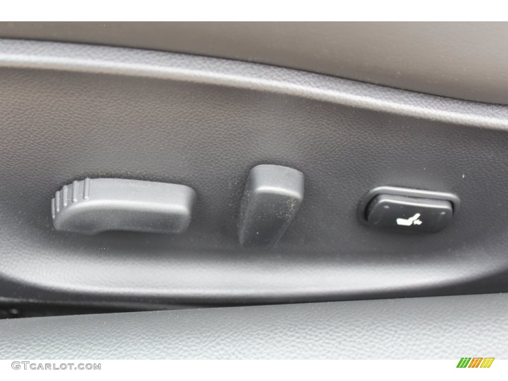 2013 Infiniti G 37 Convertible Controls Photo #78785294