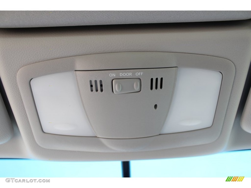 2013 Infiniti G 37 Convertible Controls Photo #78785327
