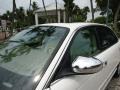 White Onyx - XJ Super V8 Photo No. 20