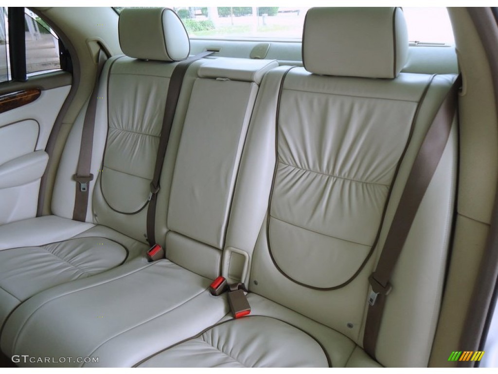 2005 Jaguar XJ Super V8 Rear Seat Photo #78786165