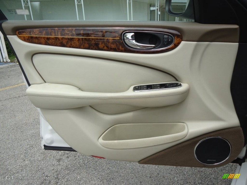 2005 Jaguar XJ Super V8 Ivory Door Panel Photo #78786362