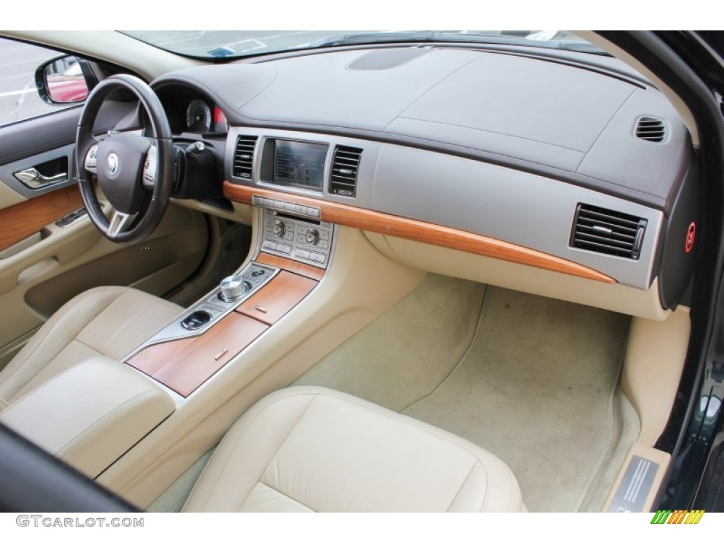 2010 Jaguar XF Sport Sedan Barley Dashboard Photo #78786603