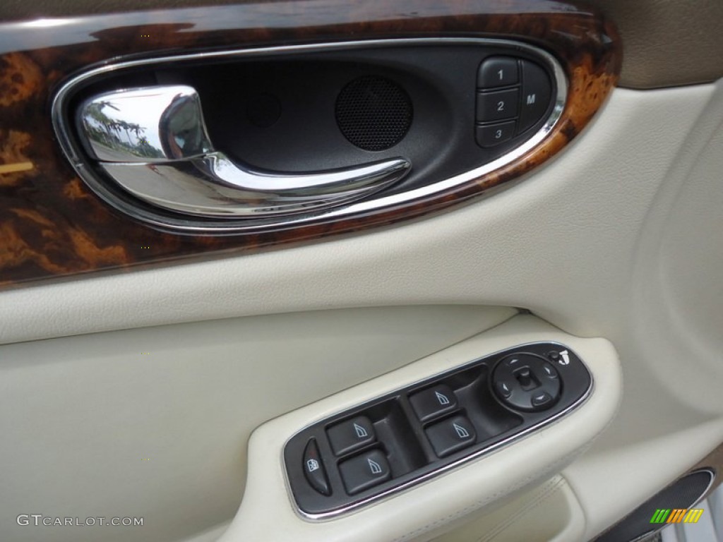 2005 Jaguar XJ Super V8 Controls Photo #78786922