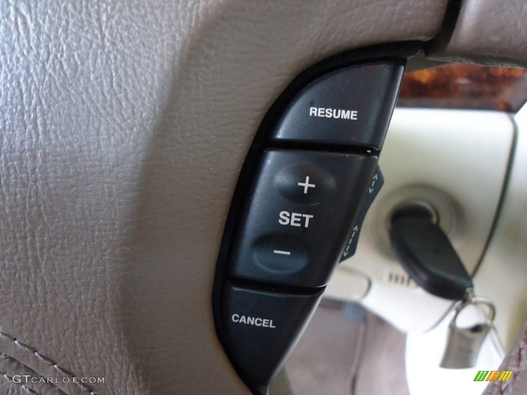 2005 Jaguar XJ Super V8 Controls Photo #78787100