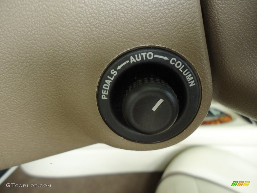 2005 Jaguar XJ Super V8 Controls Photo #78787184