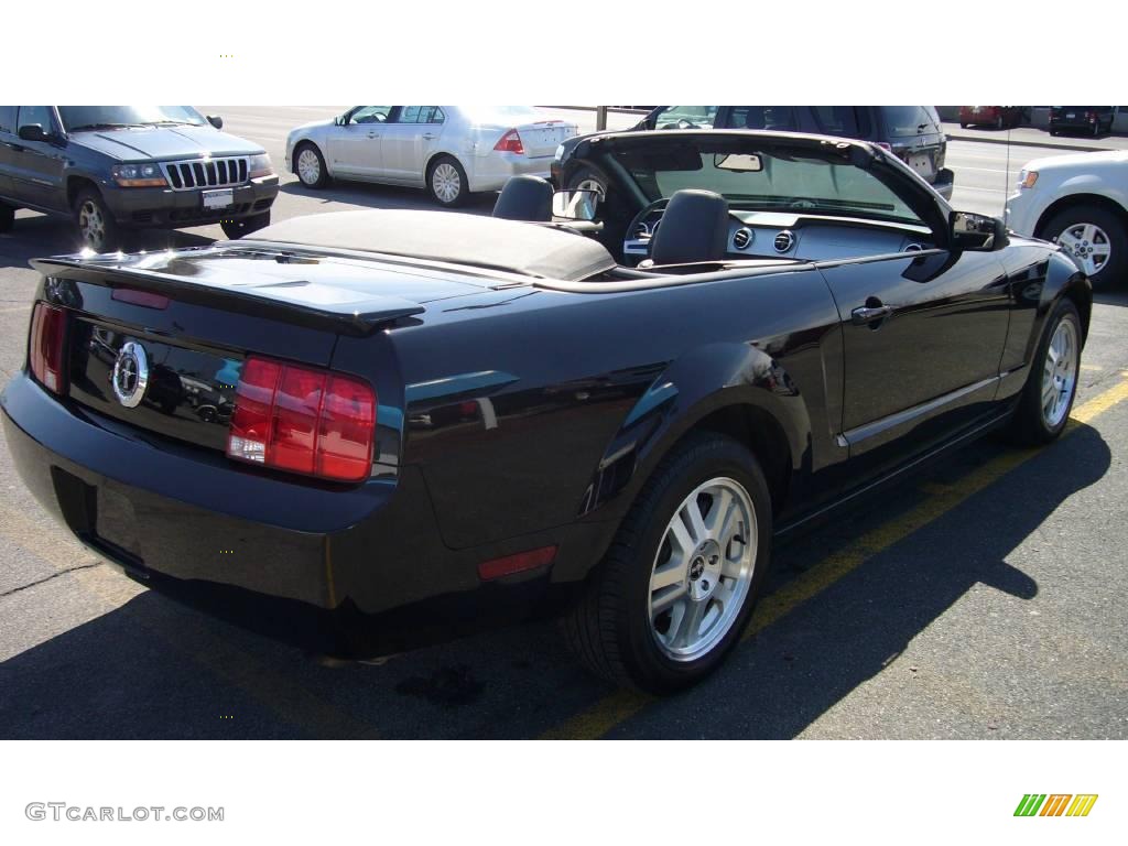 2007 Mustang V6 Premium Convertible - Black / Dark Charcoal photo #6