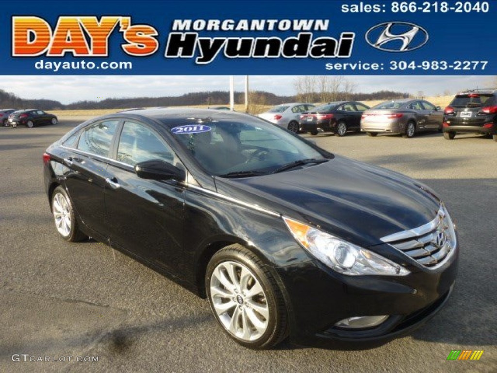 2011 Sonata SE - Midnight Black / Black photo #1