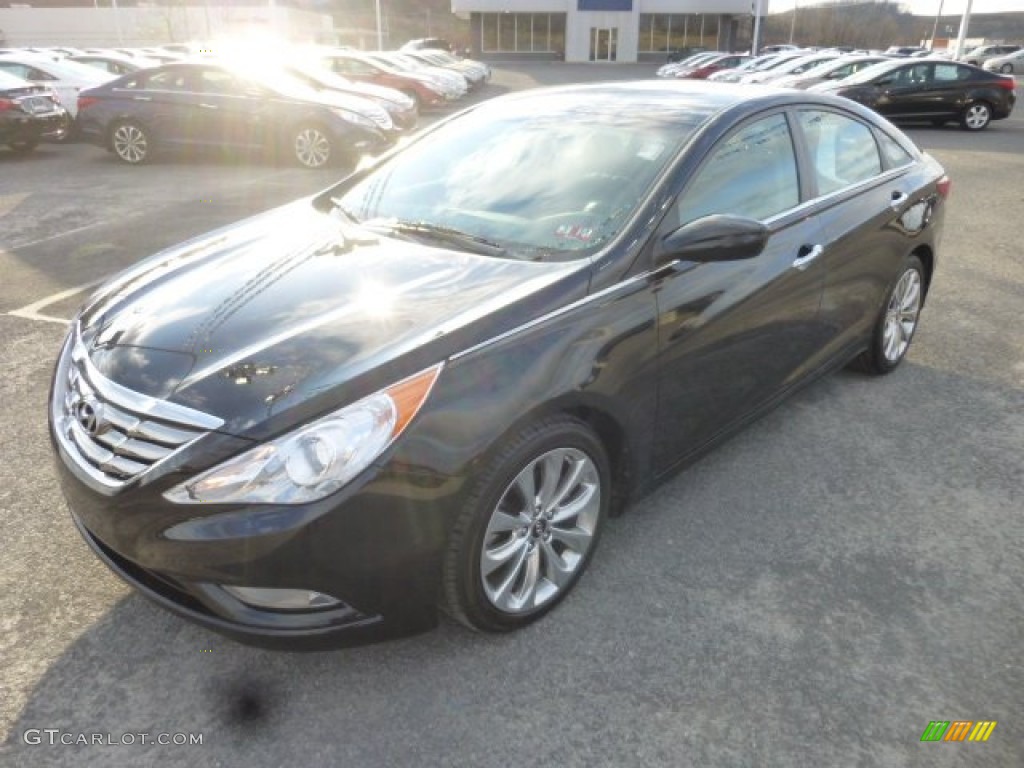 2011 Sonata SE - Midnight Black / Black photo #3