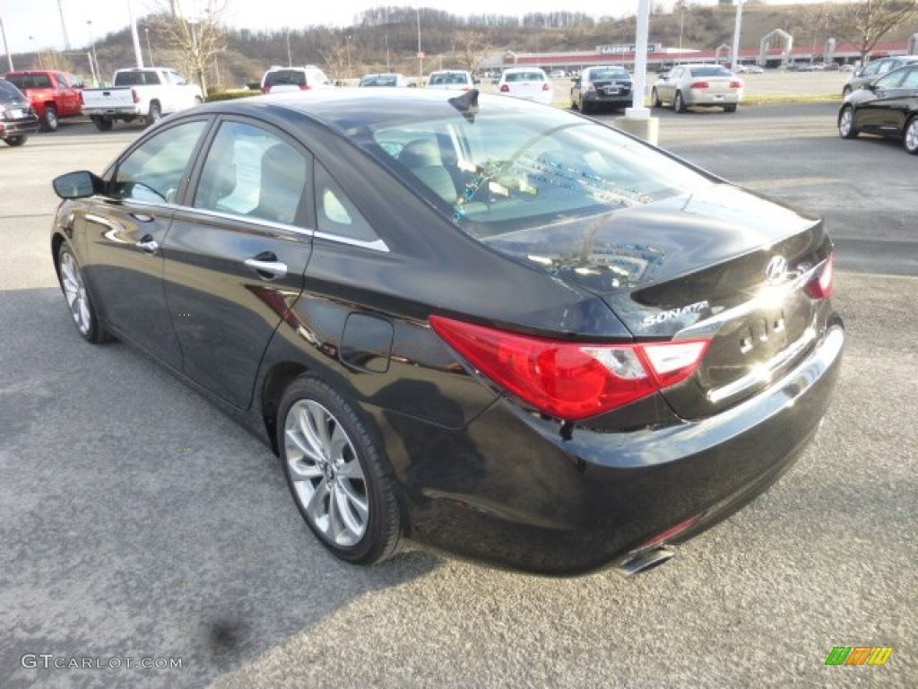 2011 Sonata SE - Midnight Black / Black photo #4