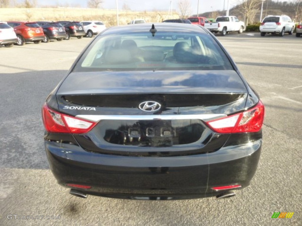 2011 Sonata SE - Midnight Black / Black photo #5