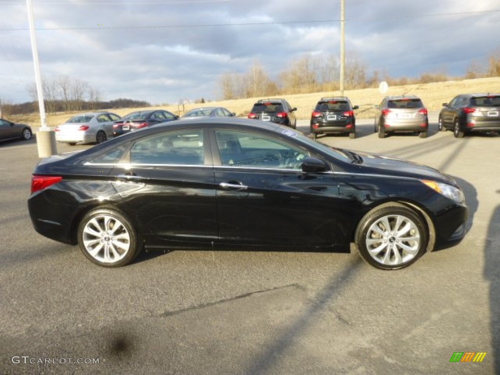2011 Sonata SE - Midnight Black / Black photo #7
