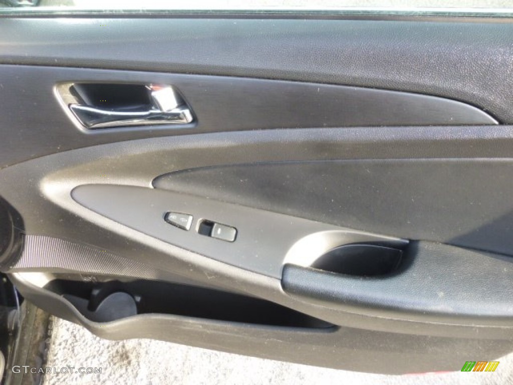 2011 Sonata SE - Midnight Black / Black photo #10