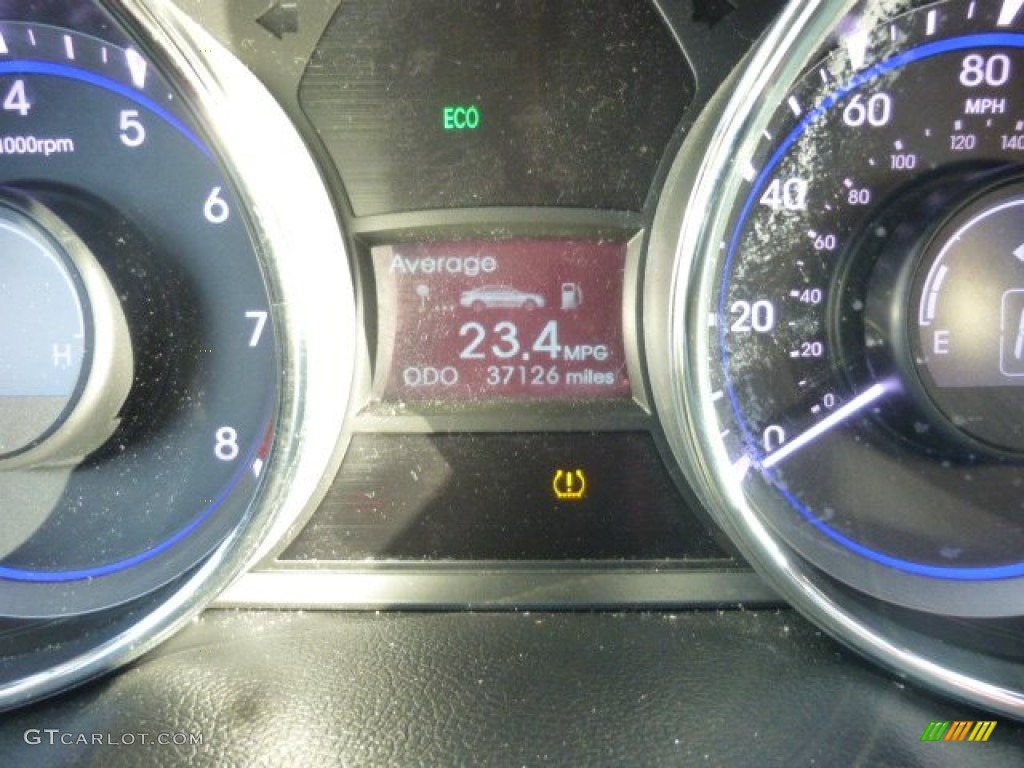 2011 Sonata SE - Midnight Black / Black photo #19