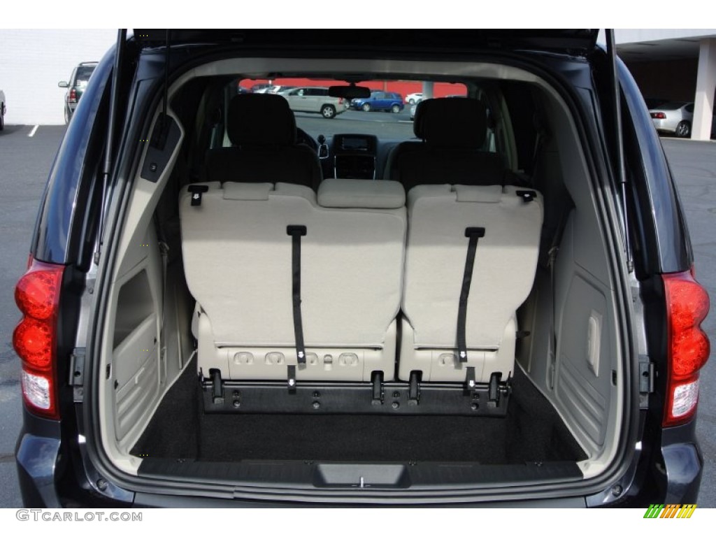 2013 Grand Caravan Crew - Maximum Steel Metallic / Black/Light Graystone photo #16