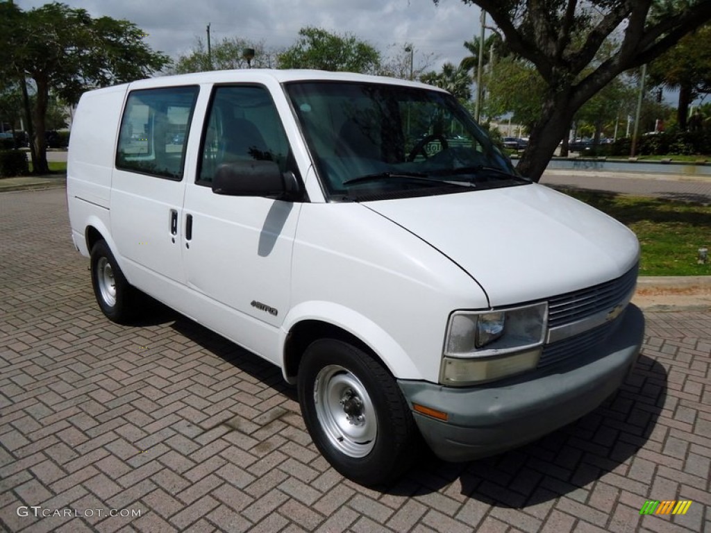 Ivory White 2000 Chevrolet Astro Cargo Van Exterior Photo #78789694