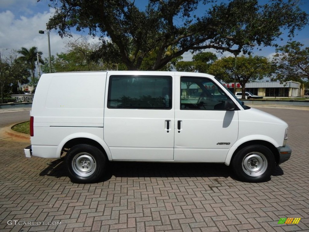 Ivory White 2000 Chevrolet Astro Cargo Van Exterior Photo #78789755