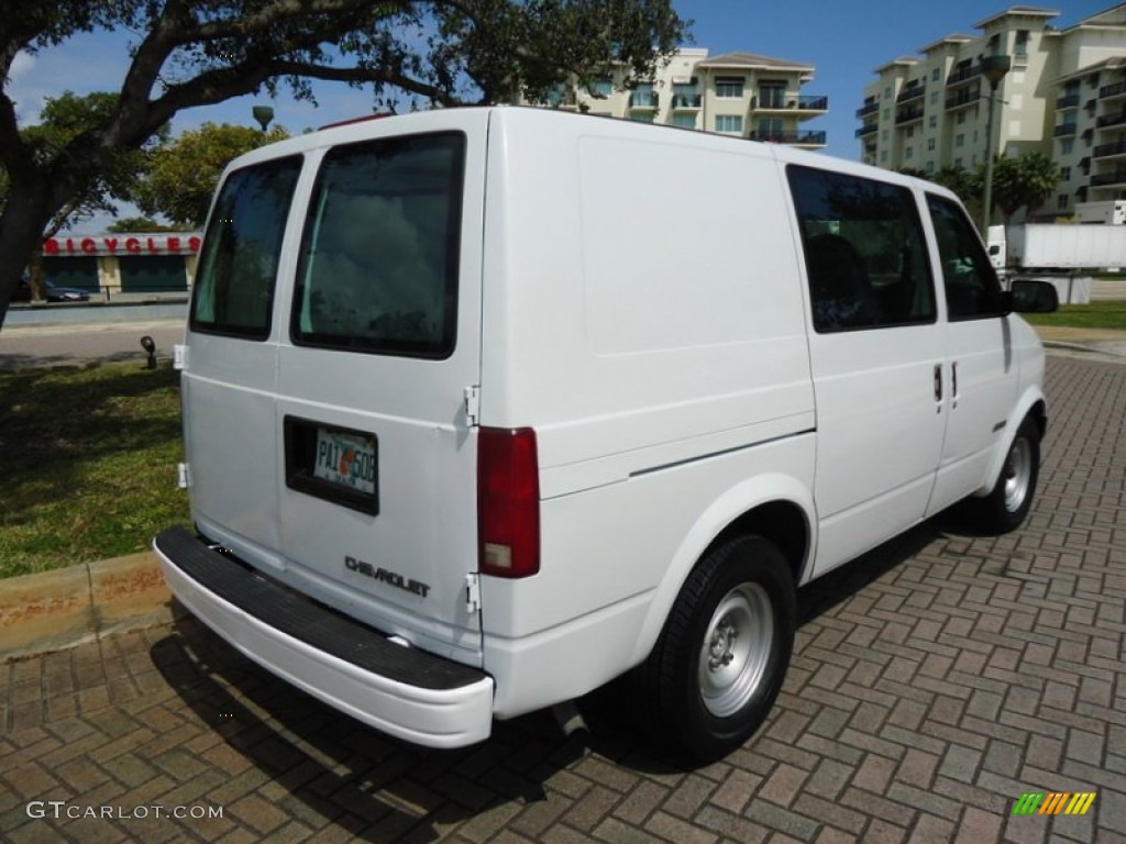 2000 Astro Cargo Van - Ivory White / Blue photo #5