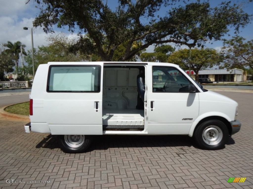 Ivory White 2000 Chevrolet Astro Cargo Van Exterior Photo #78789865