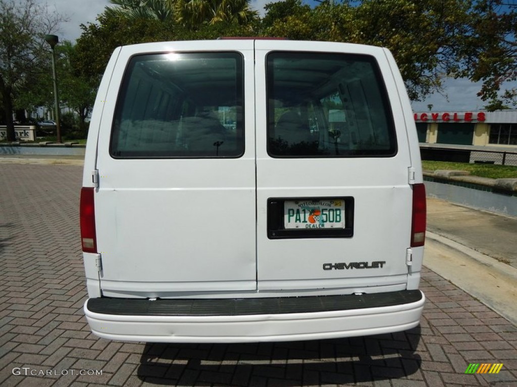 2000 Astro Cargo Van - Ivory White / Blue photo #12