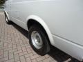 2000 Ivory White Chevrolet Astro Cargo Van  photo #33