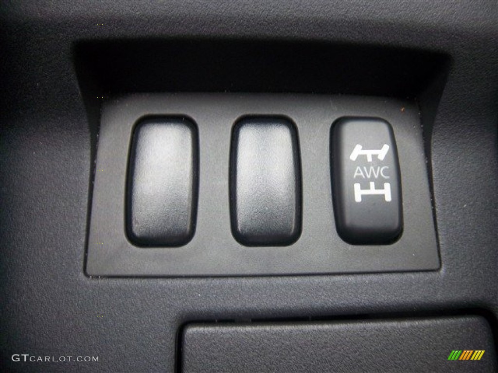 2012 Mitsubishi Lancer Evolution GSR Controls Photo #78790653