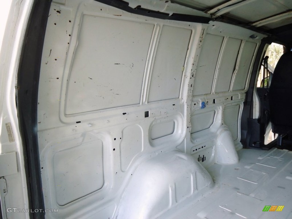 2000 Astro Cargo Van - Ivory White / Blue photo #54