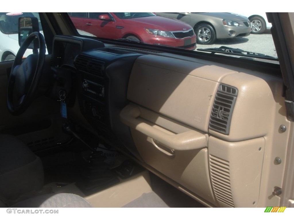 2000 Wrangler SE 4x4 - Desert Sand Pearl / Camel photo #11
