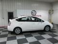Super White - Prius Hybrid Photo No. 7