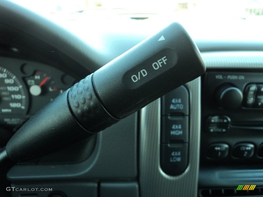 2004 Ford Explorer XLT 4x4 Controls Photo #78793365