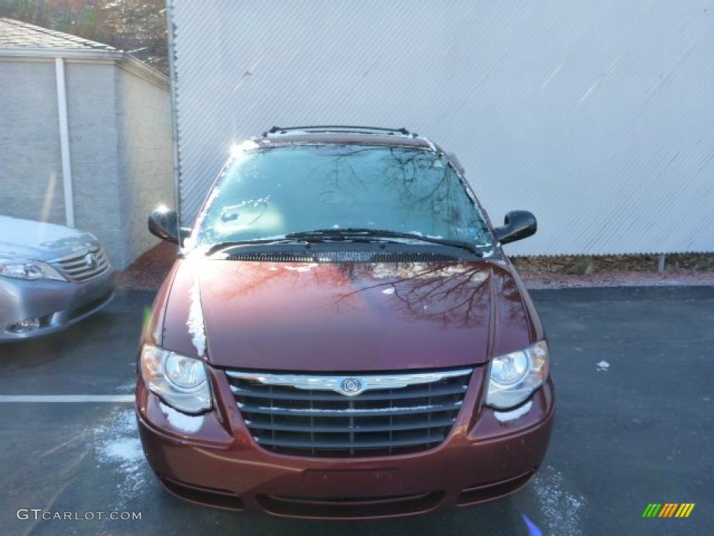 2007 Town & Country Touring - Cognac Crystal Pearl / Medium Slate Gray photo #14