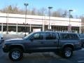 Graphite Metallic - Dakota SXT Quad Cab 4x4 Photo No. 2