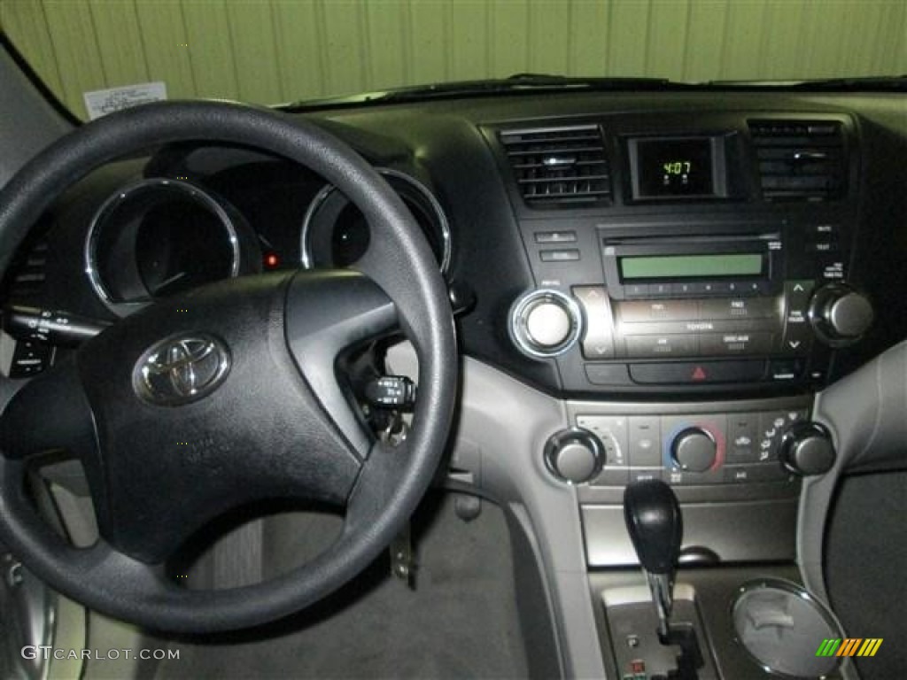 2010 Highlander  - Classic Silver Metallic / Ash photo #13